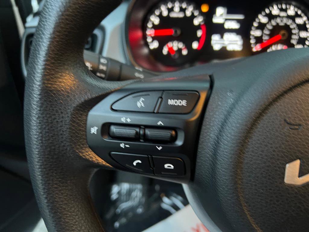 Used 2022 Kia Rio LX FWD image 25
