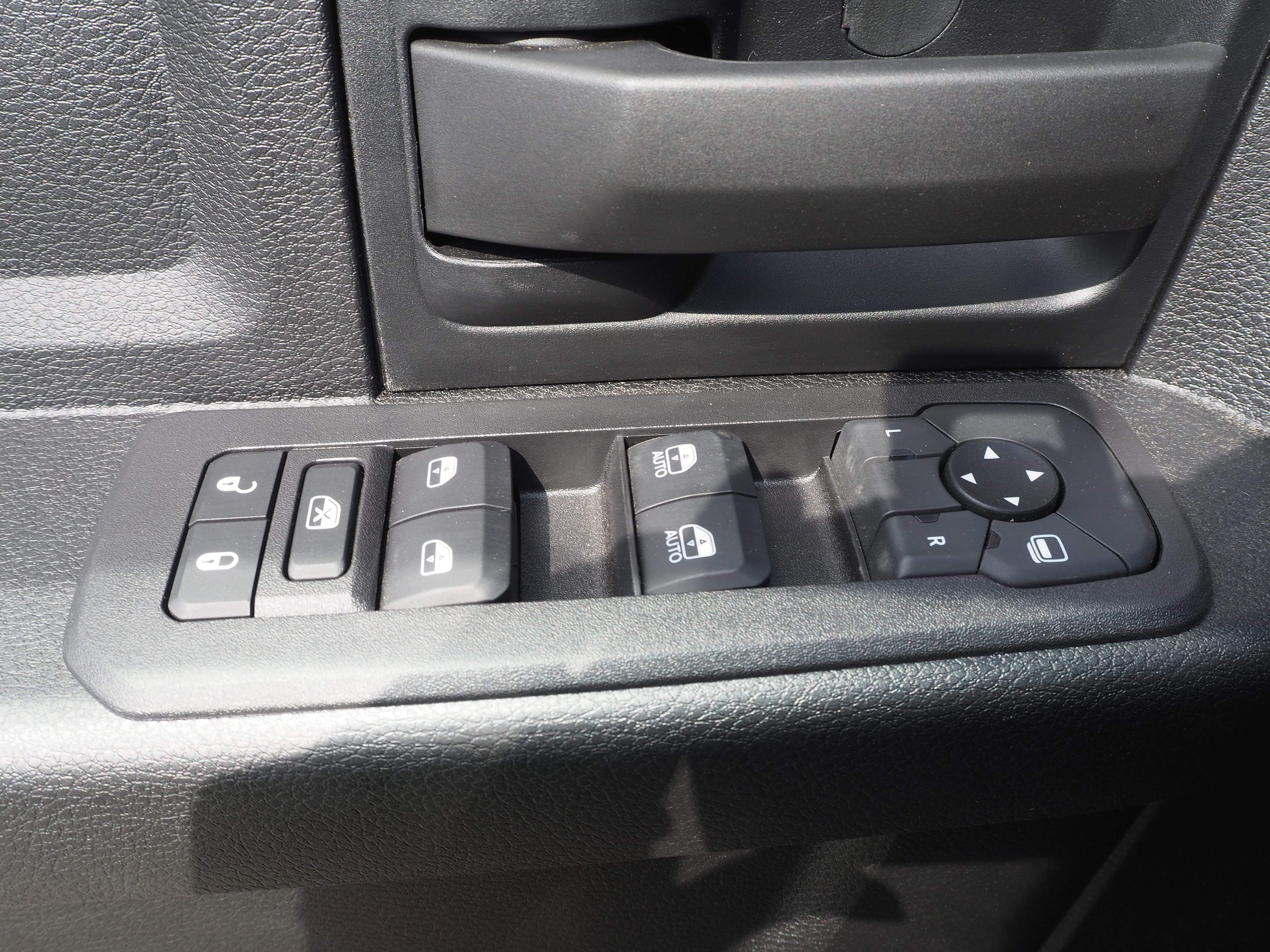 New 2025 RAM 2500 Tradesman image 27