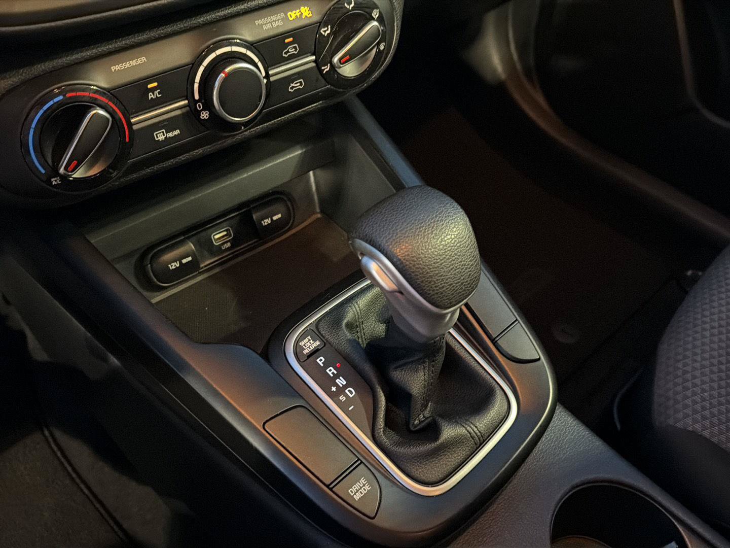 Used 2024 Kia Soul LX w/ Option Group 015 FWD image 26