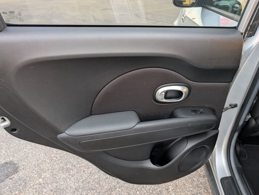 Used 2016 Kia Soul Base image 10