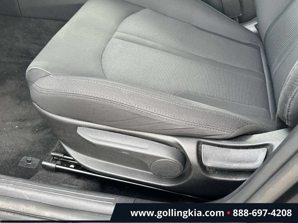 Used 2021 Kia K5 LXS FWD image 16