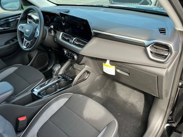 New 2026 Chevrolet TrailBlazer LT w/ LT Cold Weather Package FWD image 10