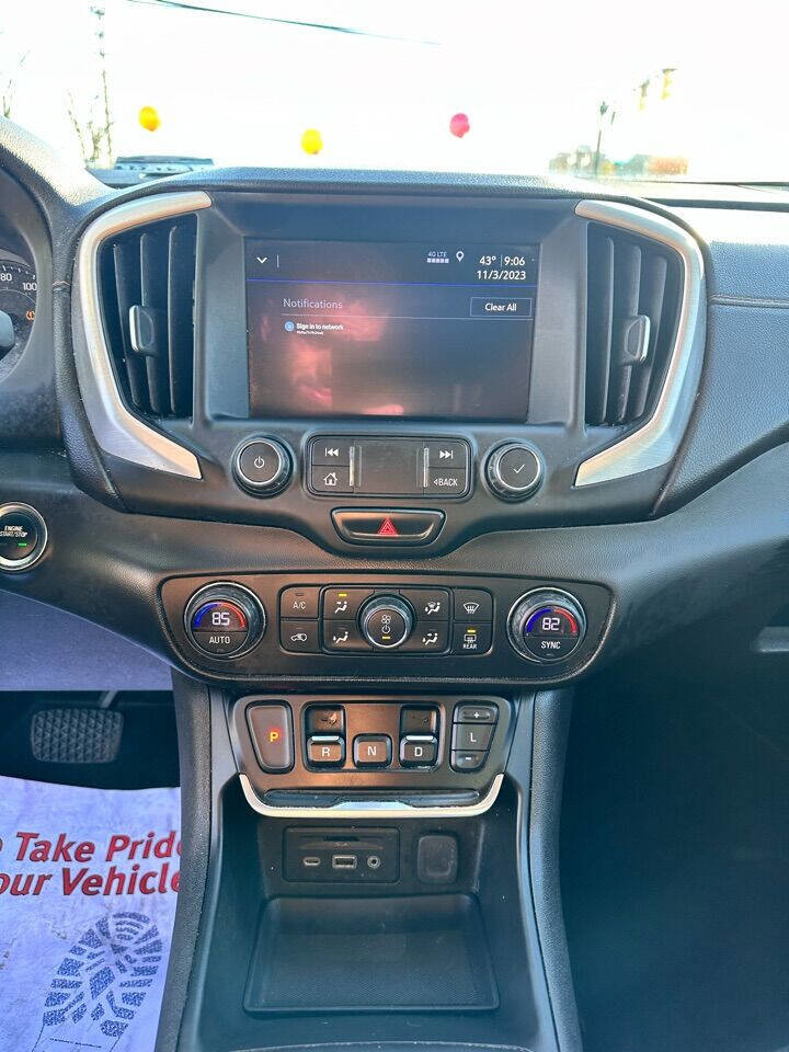 Used 2020 GMC Terrain SLT w/ Preferred Package image 11