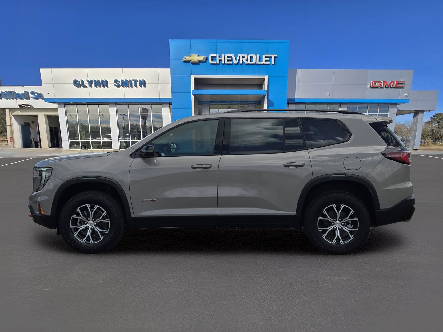 New 2026 GMC Acadia AT4 w/ LPO, Floor Liner Package AWD/4WD image 13