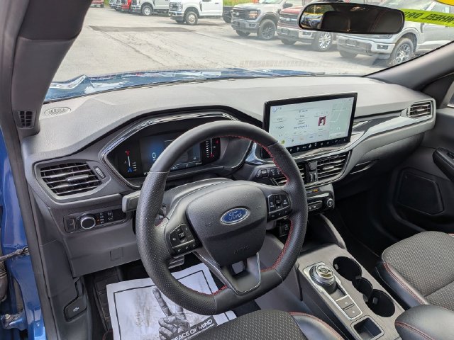 Certified 2023 Ford Escape ST-Line AWD/4WD image 8