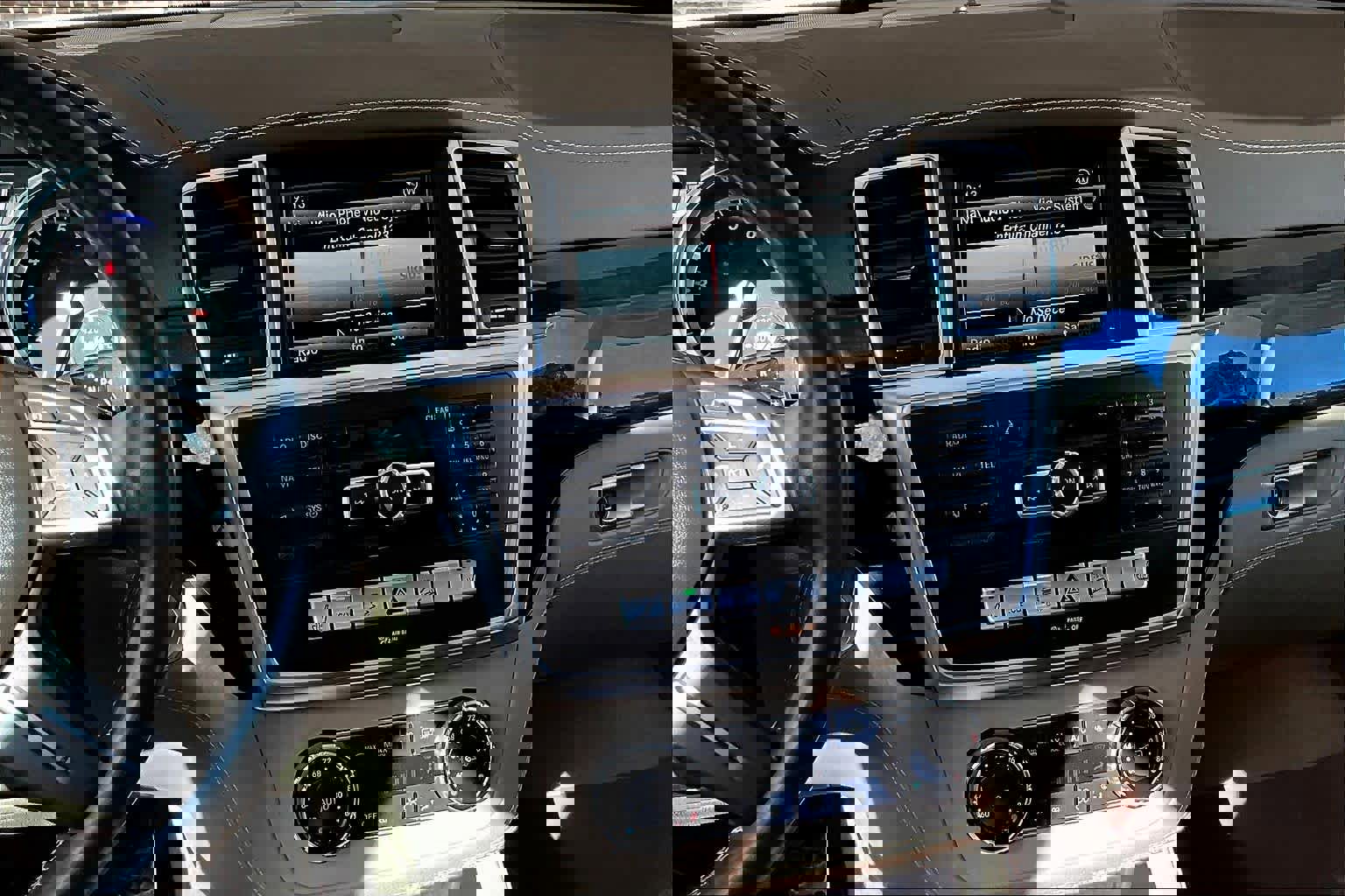 Used 2015 Mercedes-Benz ML 400 4MATIC image 7