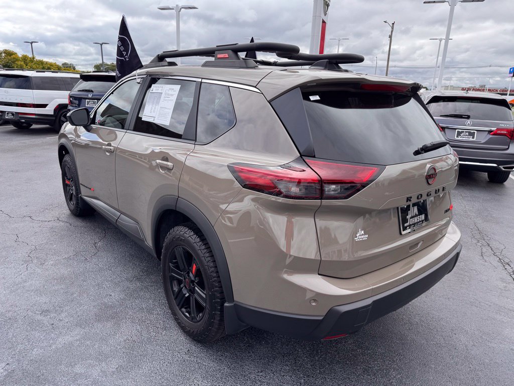Used 2026 Nissan Rogue SV AWD/4WD image 3