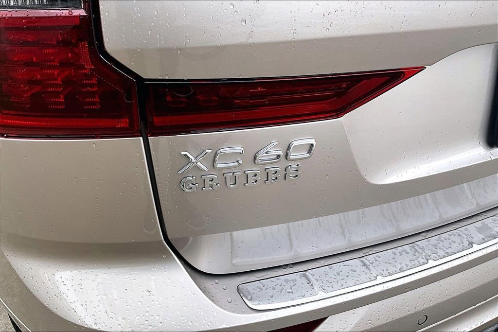 New 2026 Volvo XC60 B5 Plus w/ Protection Package Premier AWD/4WD image 44