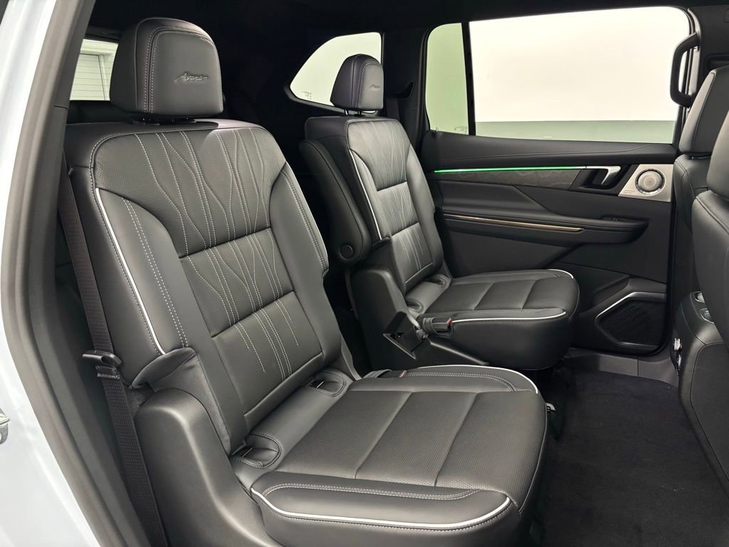 New 2026 Buick Enclave Avenir image 42