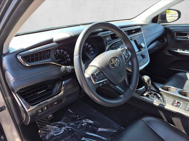 Used 2018 Toyota Avalon XLE FWD image 10