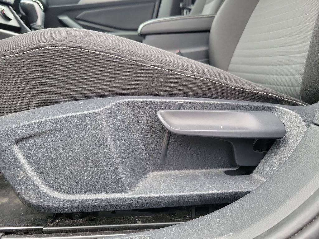 Used 2024 Volkswagen Jetta S image 19