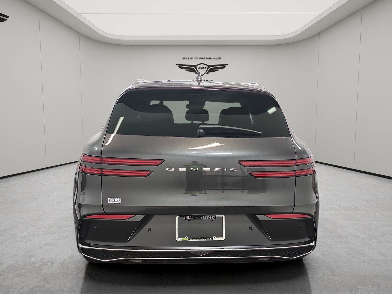 New 2027 Genesis GV70 2.5T Select AWD/4WD image 4