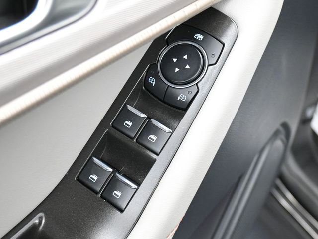 Certified 2025 Ford Explorer Active w/ Active Comfort Package image 13