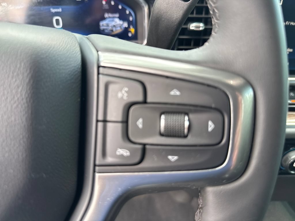 Used 2023 Chevrolet Silverado 1500 LT AWD/4WD image 26