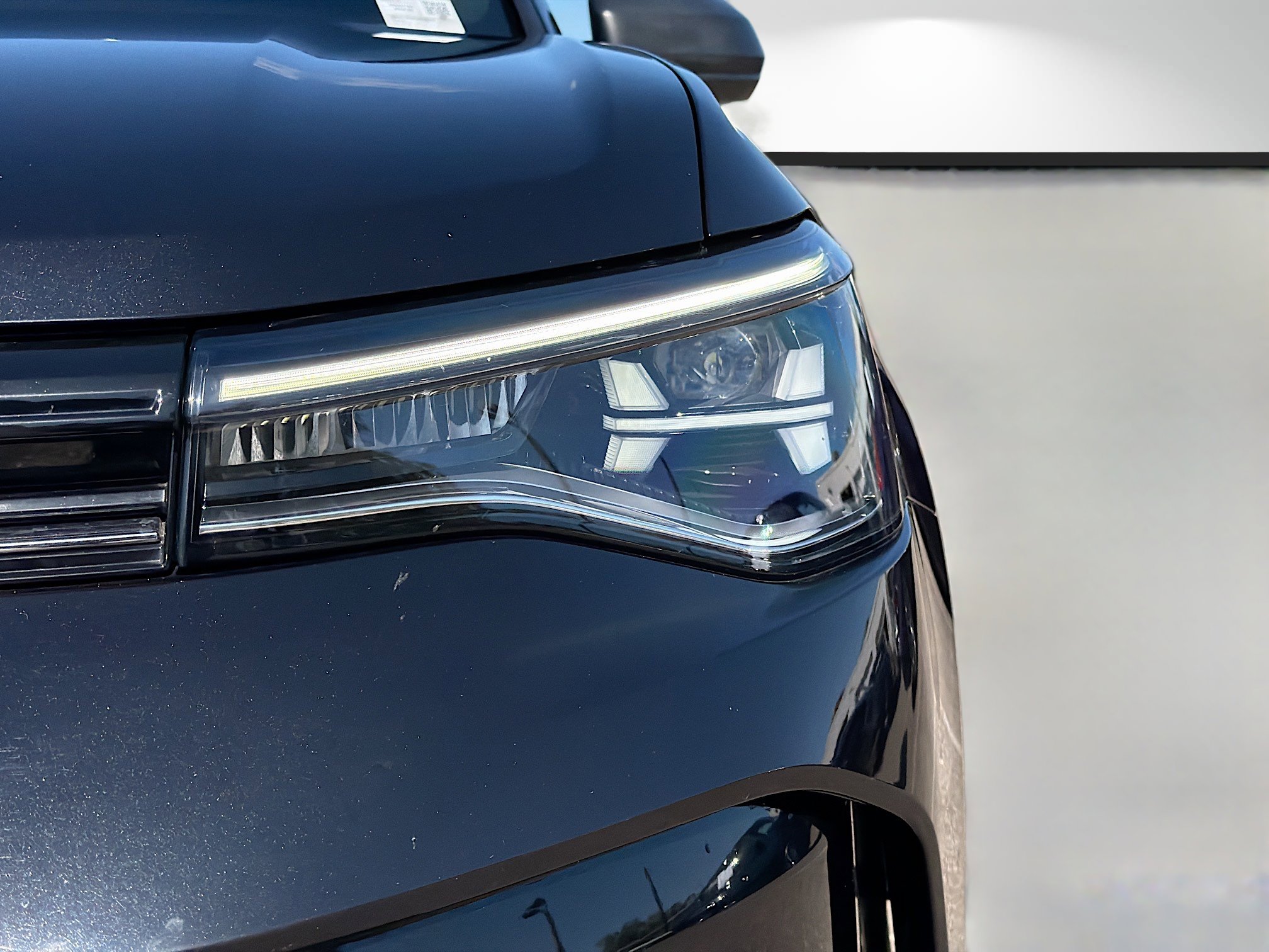 Used 2025 Volkswagen Taos S image 9