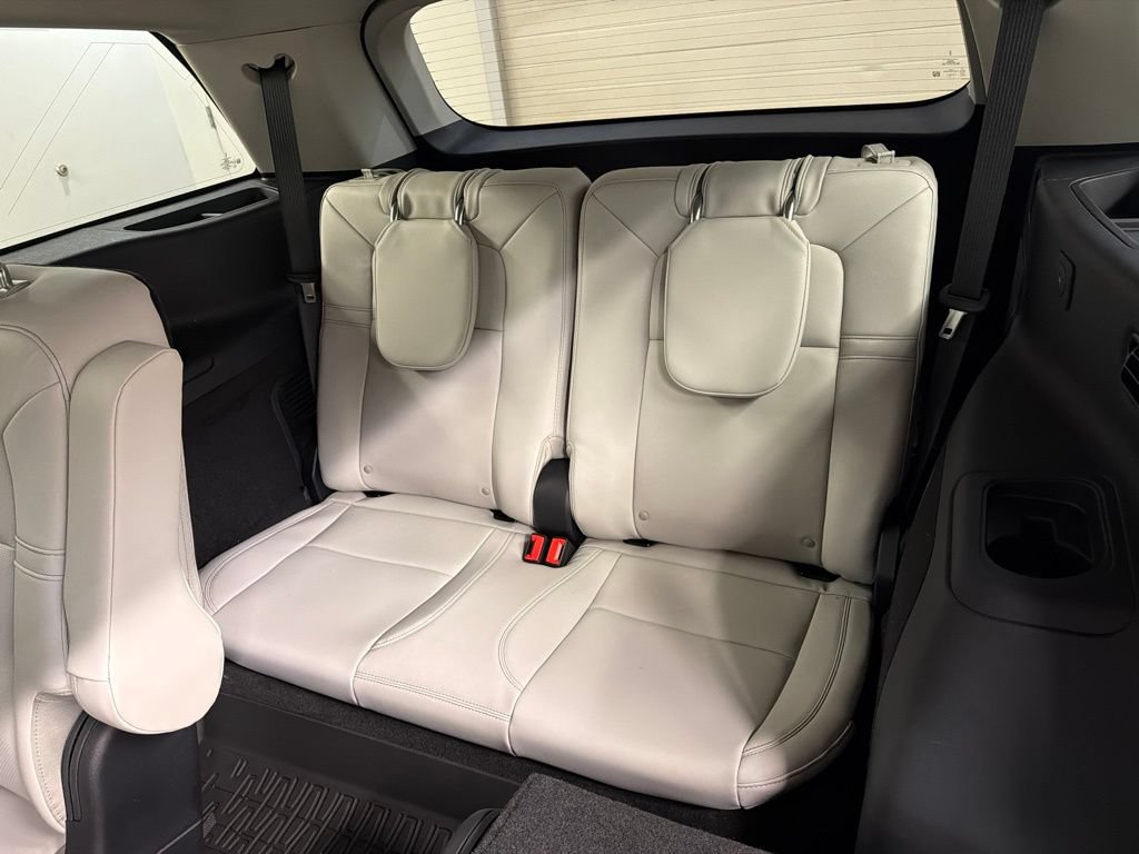 New 2026 Lincoln Aviator AWD image 33