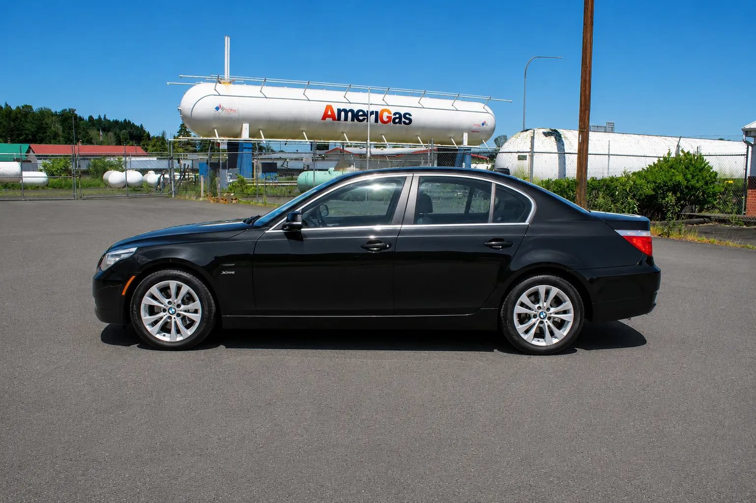 Used 2010 BMW 535i xDrive Sedan AWD/4WD image 4