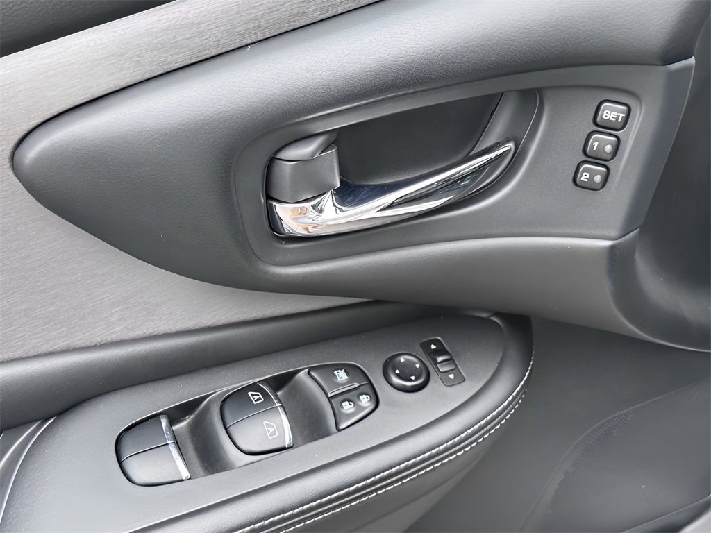 Used 2021 Nissan Murano SL w/ SL Moonroof Package image 13