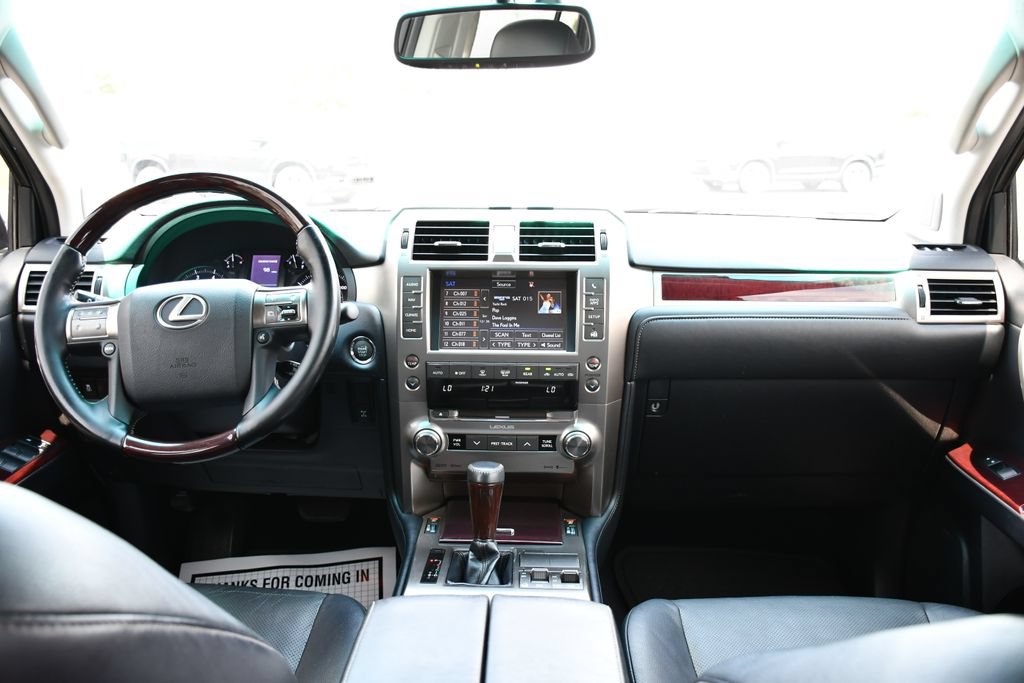 Used 2018 Lexus GX 460 Premium AWD/4WD image 26