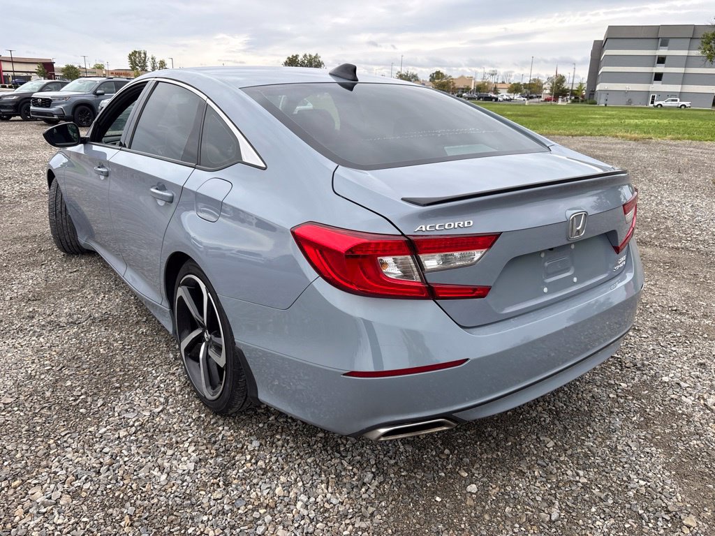 Used 2021 Honda Accord Sport image 9