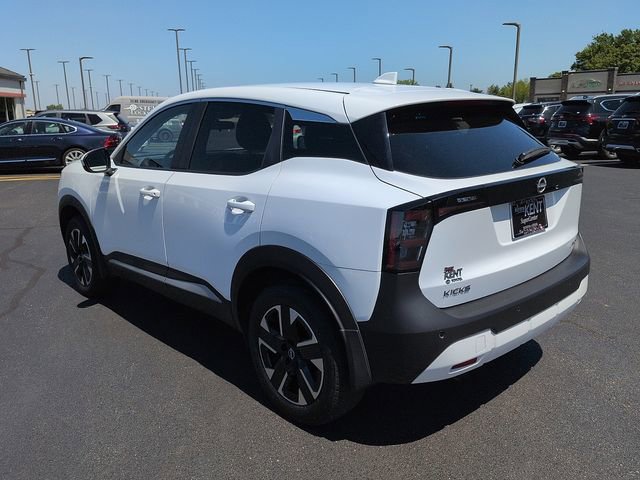 Used 2025 Nissan Kicks SV AWD/4WD image 5