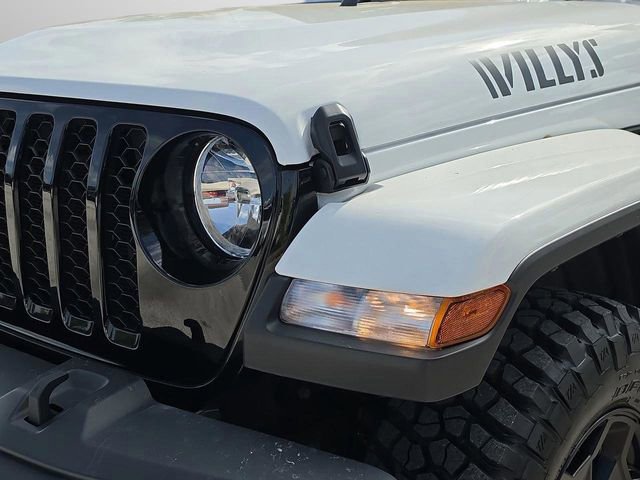 Certified 2023 Jeep Gladiator Willys image 38