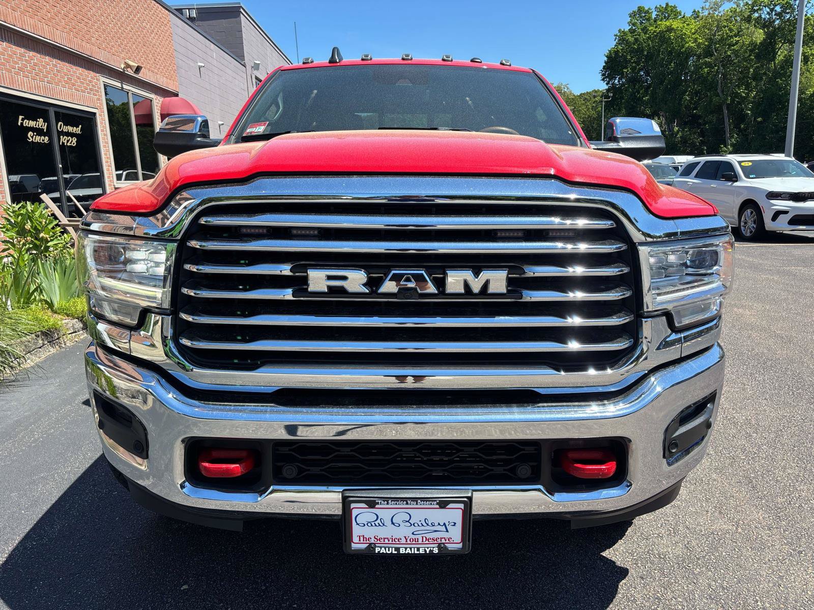 Used 2022 RAM 2500 Limited AWD/4WD image 2