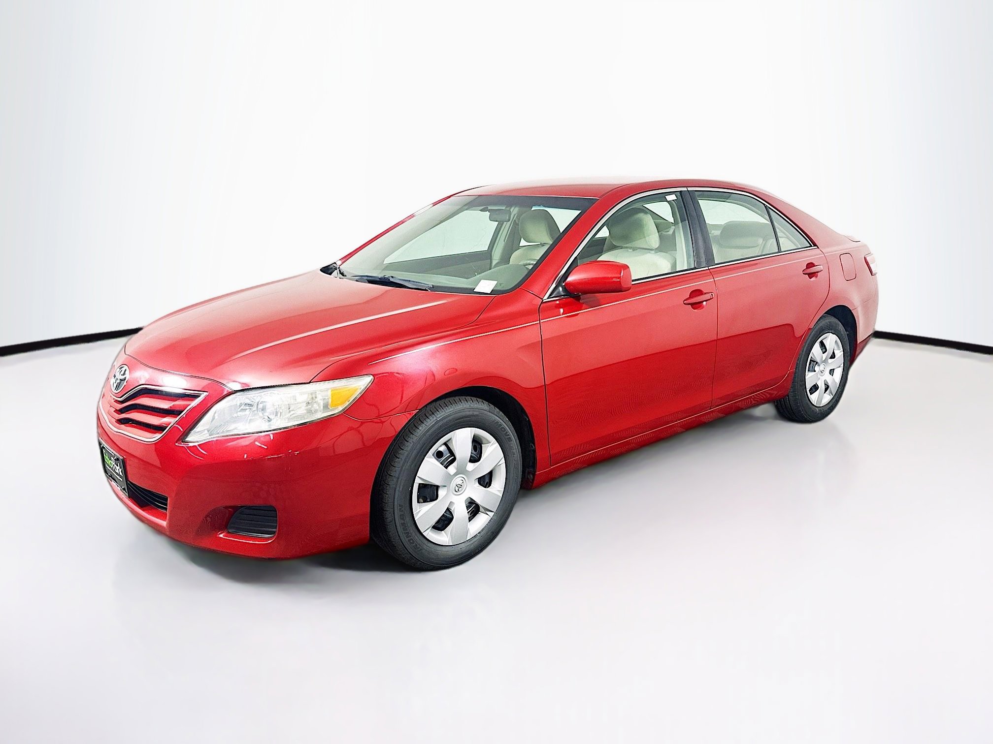 Used 2010 Toyota Camry LE FWD image 3