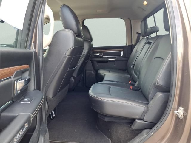 Used 2018 RAM 1500 Laramie AWD/4WD image 10