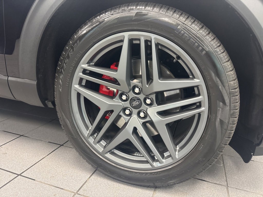 Used 2025 Ford Explorer ST w/ Sun And Sound Package image 11