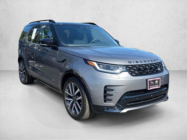 Certified 2024 Land Rover Discovery Dynamic SE image 3