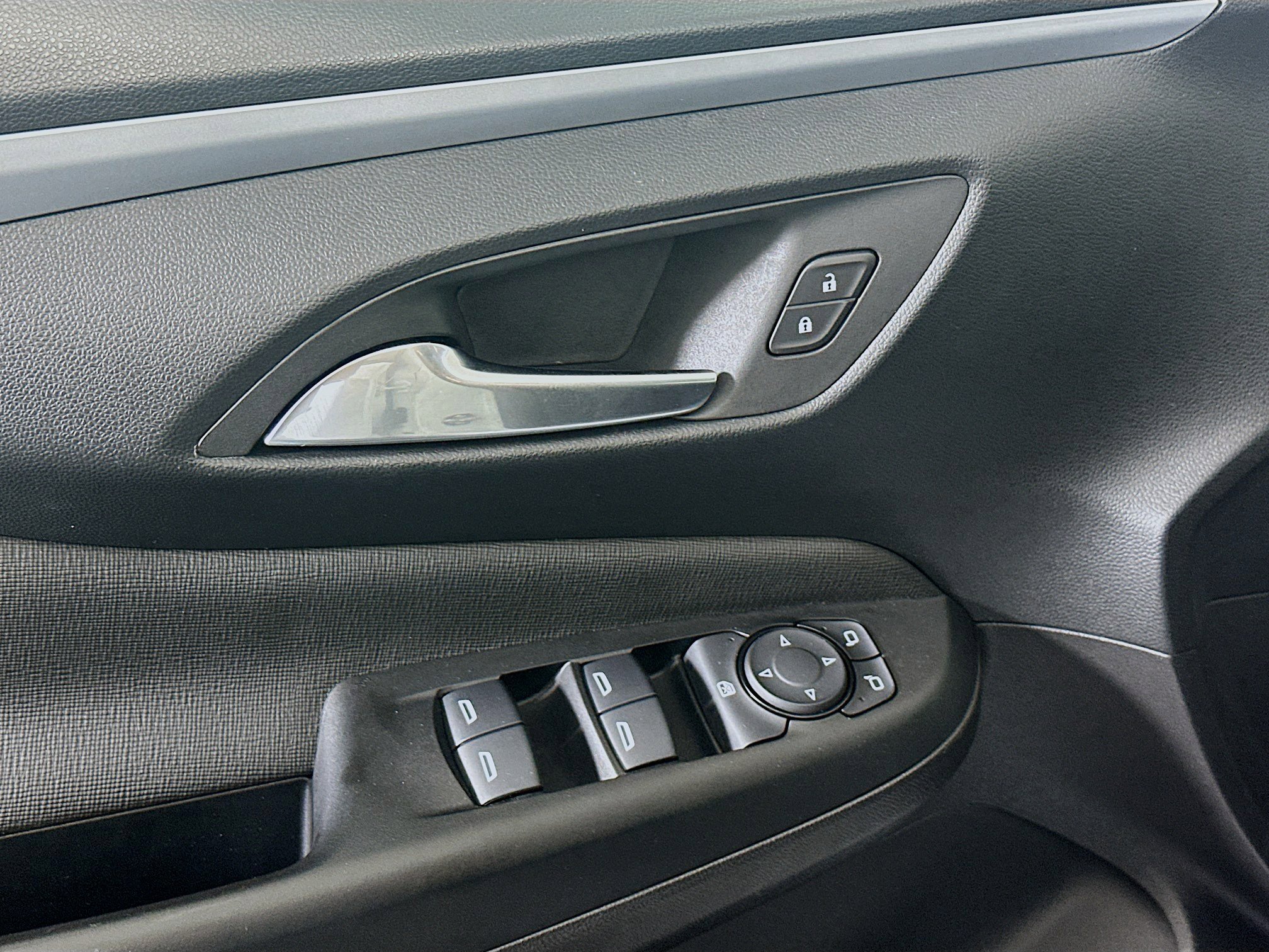 Used 2025 Buick Envista Preferred FWD image 15