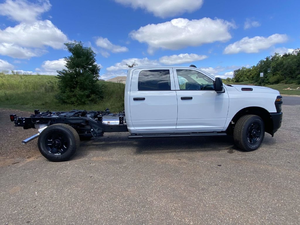 New 2027 RAM 2500 Tradesman AWD/4WD image 7
