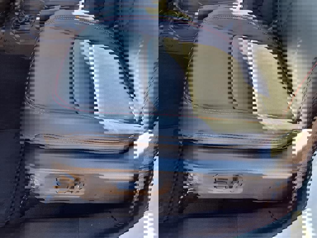 Certified 2025 Jeep Wrangler Unlimited Rubicon image 25