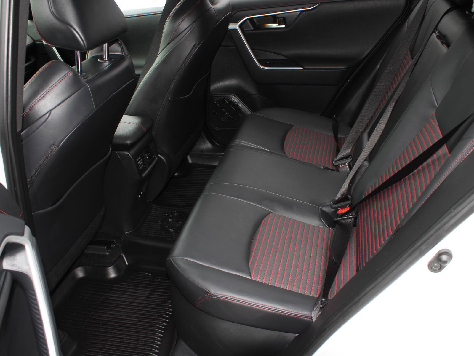 Used 2023 Toyota RAV4 XSE w/ Weather Package AWD/4WD image 18