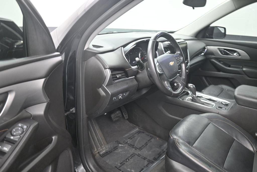 Used 2019 Chevrolet Traverse LT FWD image 10
