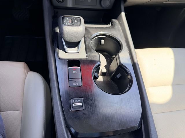 Used 2024 Nissan Rogue SV w/ SV Premium Package FWD image 23