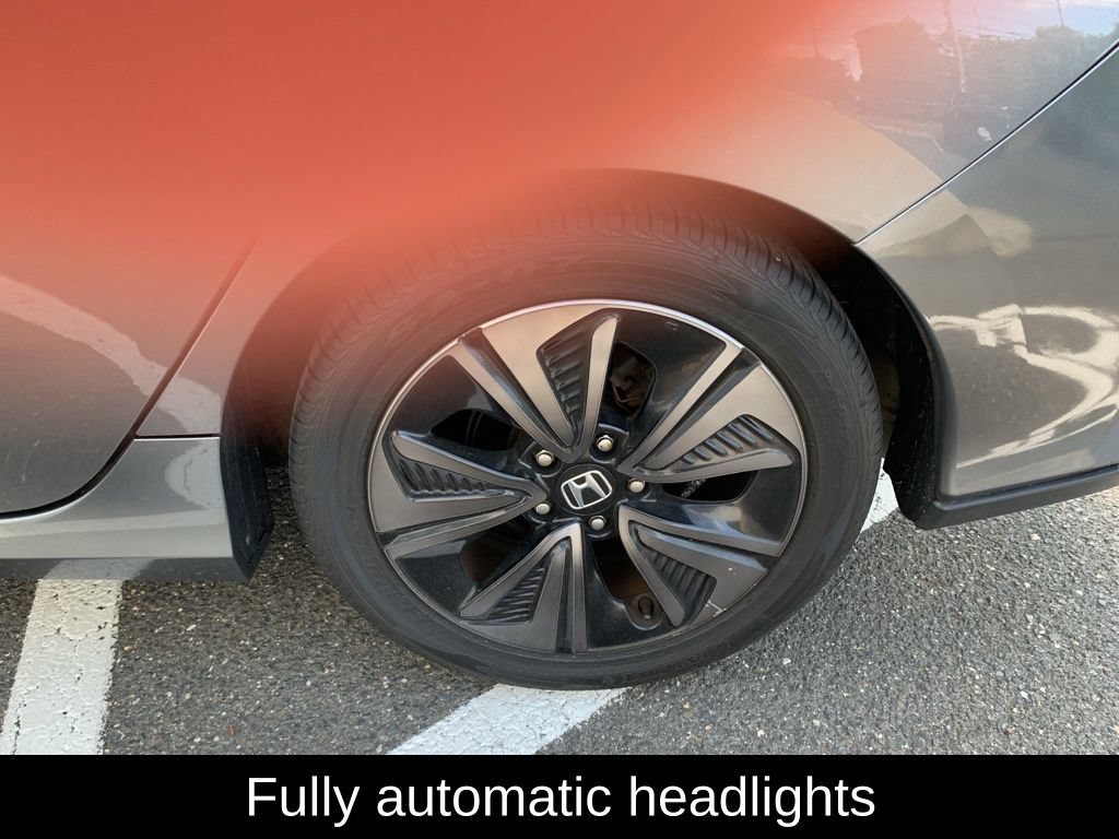 Certified 2017 Honda Civic EX image 9