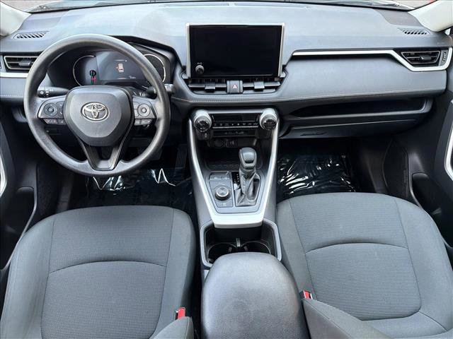 Used 2025 Toyota RAV4 LE AWD/4WD image 24