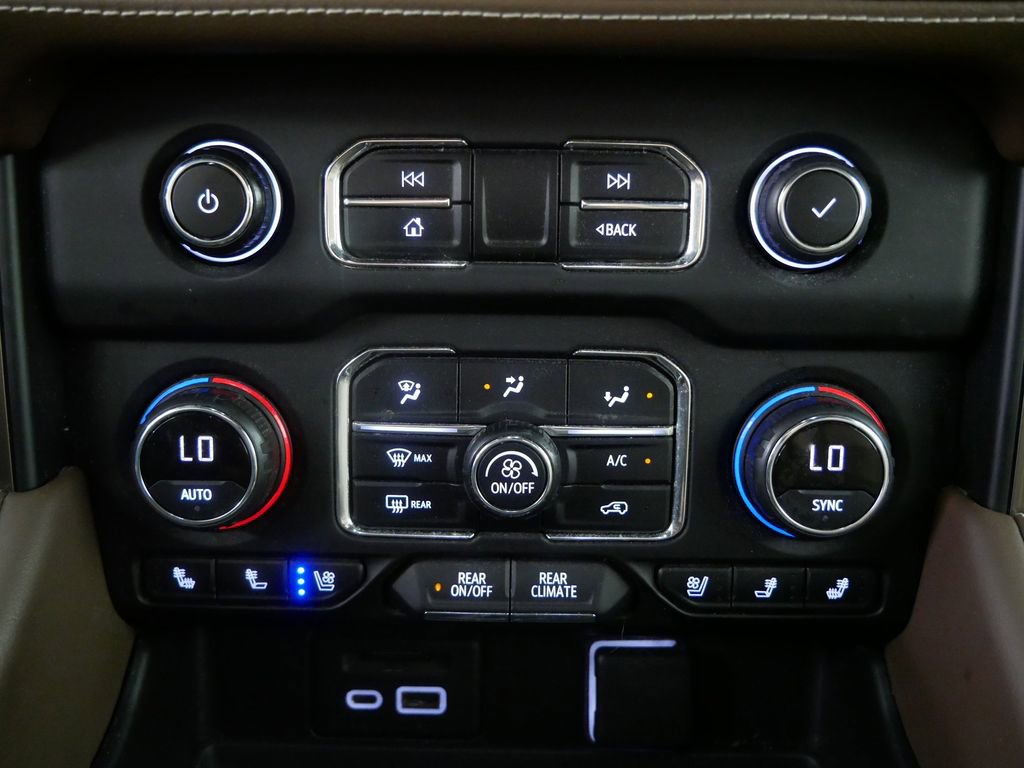 Used 2021 Chevrolet Tahoe High Country image 28