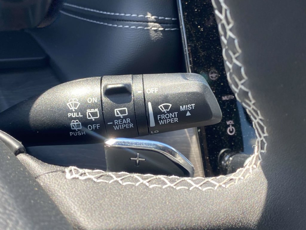 New 2026 Jeep Grand Cherokee L Limited RWD image 29