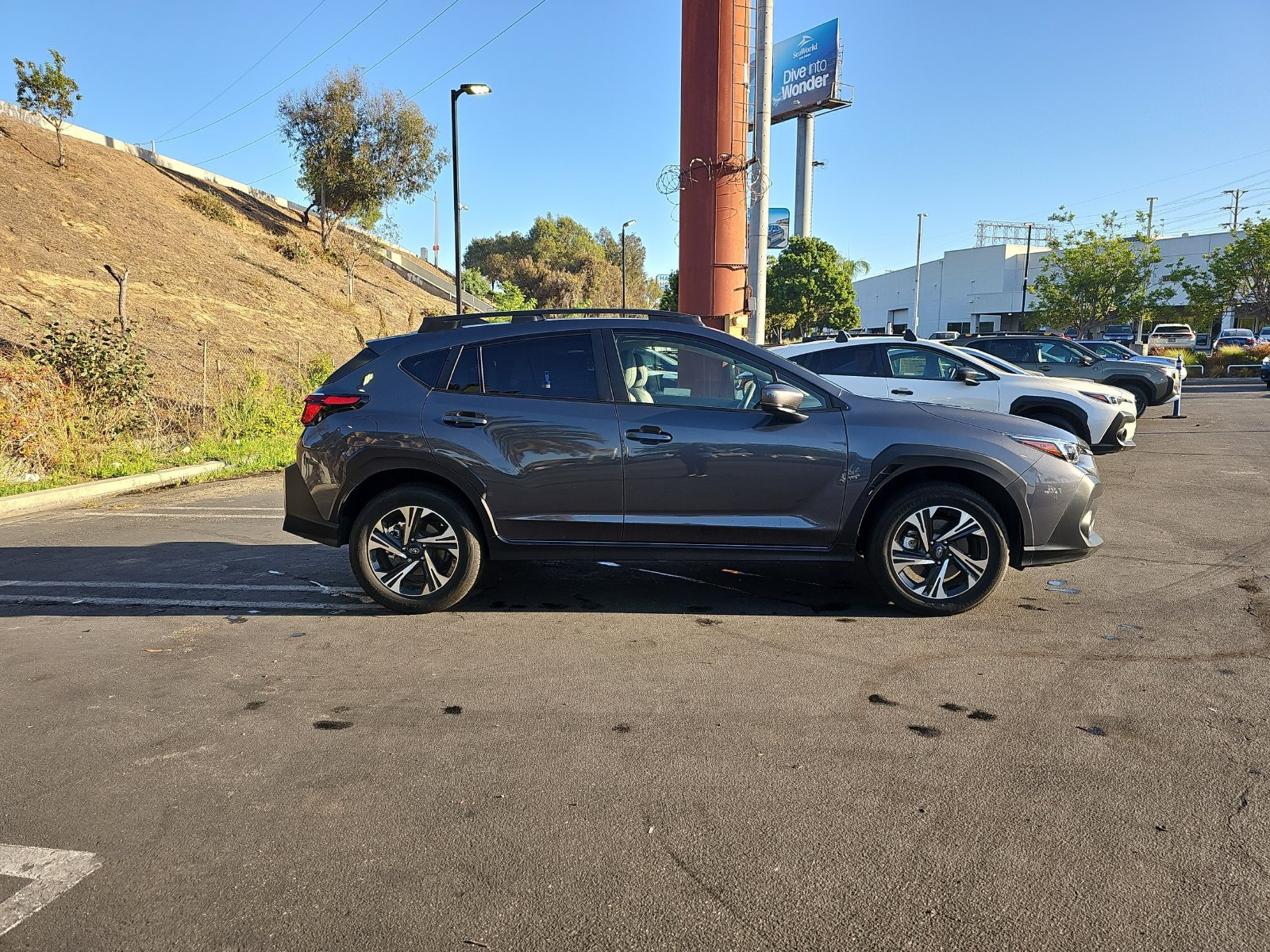 Used 2024 Subaru Crosstrek 2.0i Premium w/ Crosstrek Mirror Package AWD/4WD image 8