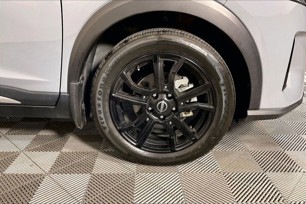 Used 2024 Nissan Kicks SR w/ SR Premium Package image 11