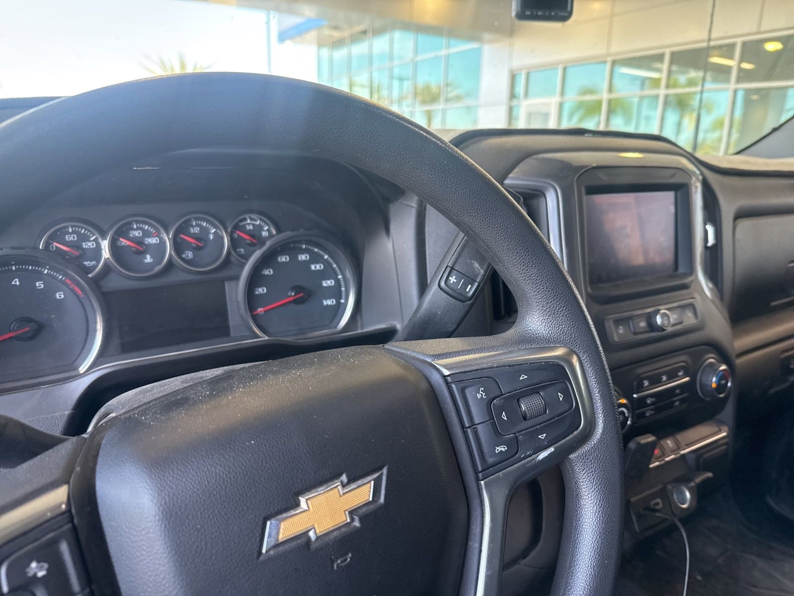 Used 2021 Chevrolet Silverado 2500 Custom w/ Custom Value Package image 8