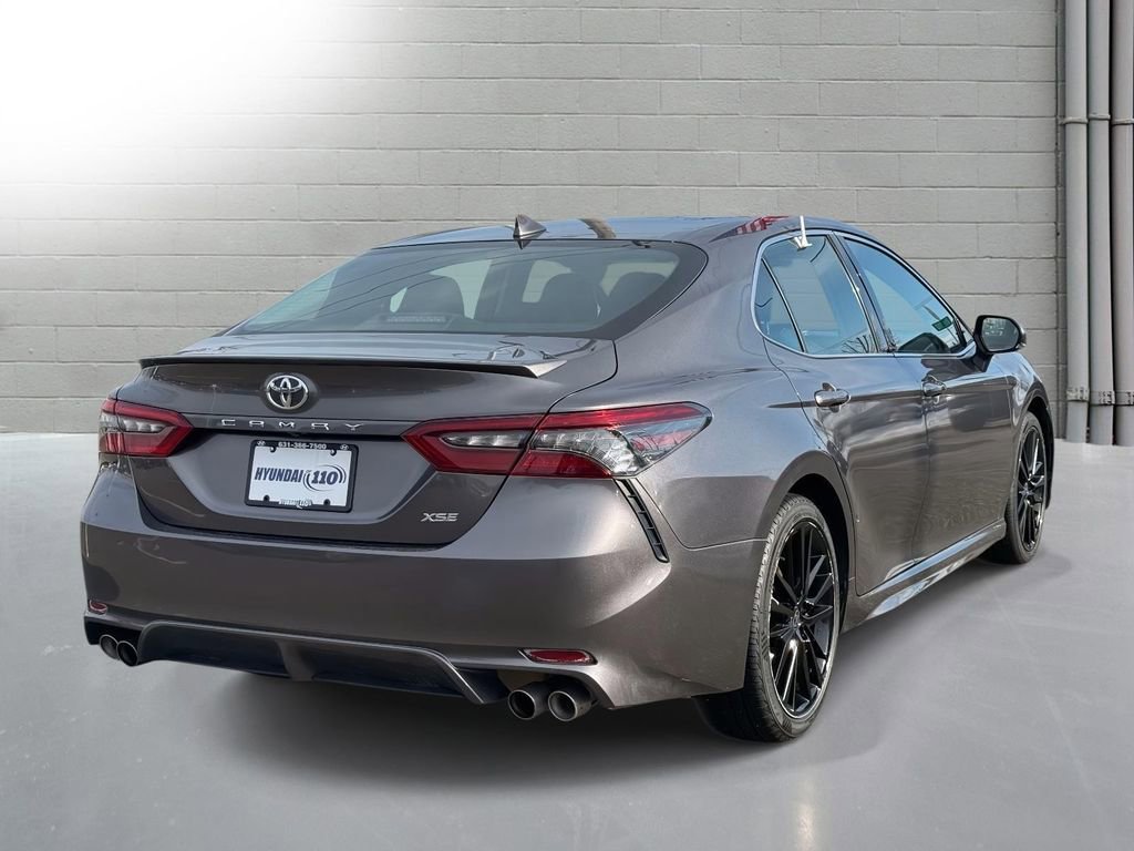 Used 2023 Toyota Camry XSE image 7