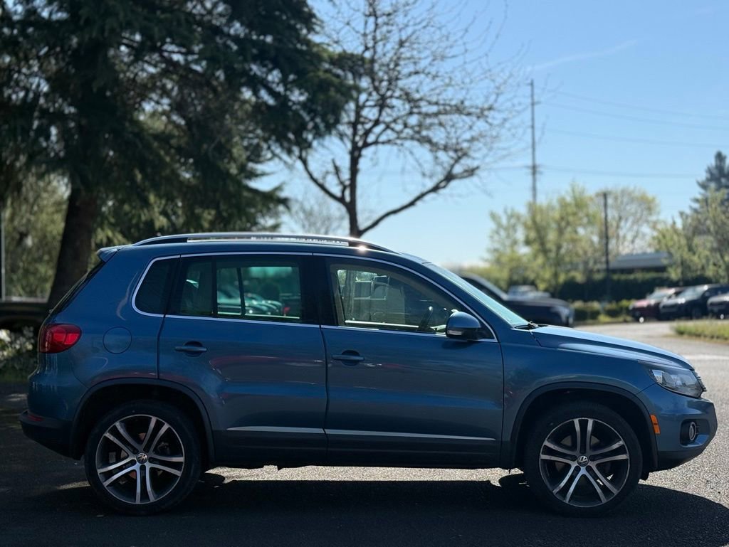 Used 2017 Volkswagen Tiguan SEL image 6