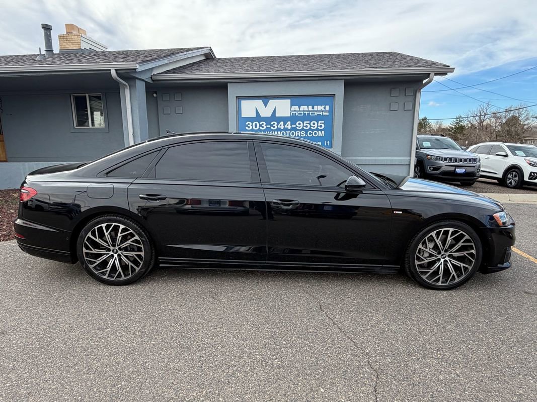 Used 2021 Audi A8 L 3.0T w/ Executive Plus Package image 9