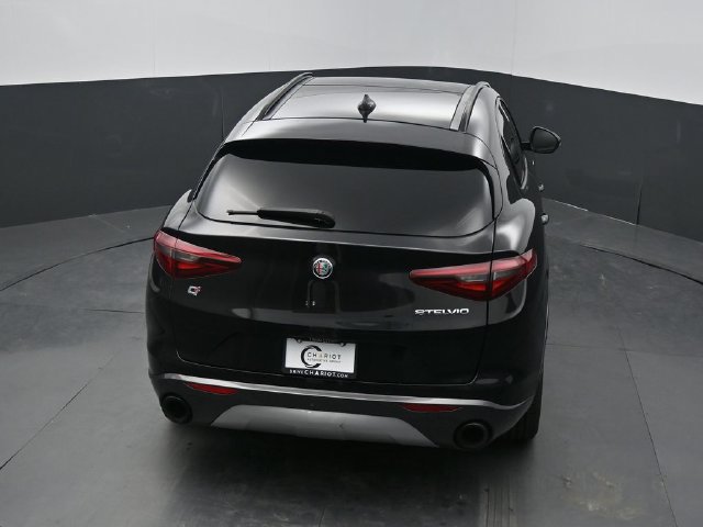 Used 2022 Alfa Romeo Stelvio Ti w/ Active Assist Plus Package AWD/4WD image 48