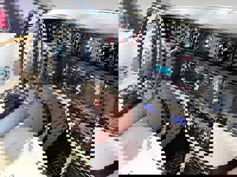 Used 2012 Rolls-Royce Phantom Drophead Coupe image 26