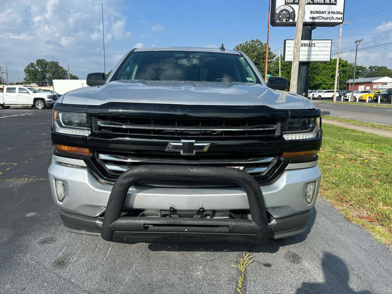Used 2017 Chevrolet Silverado 1500 LT w/ Redline Edition AWD/4WD image 2